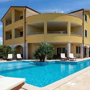 https://bb-villa-oasa-3.in-istria.net