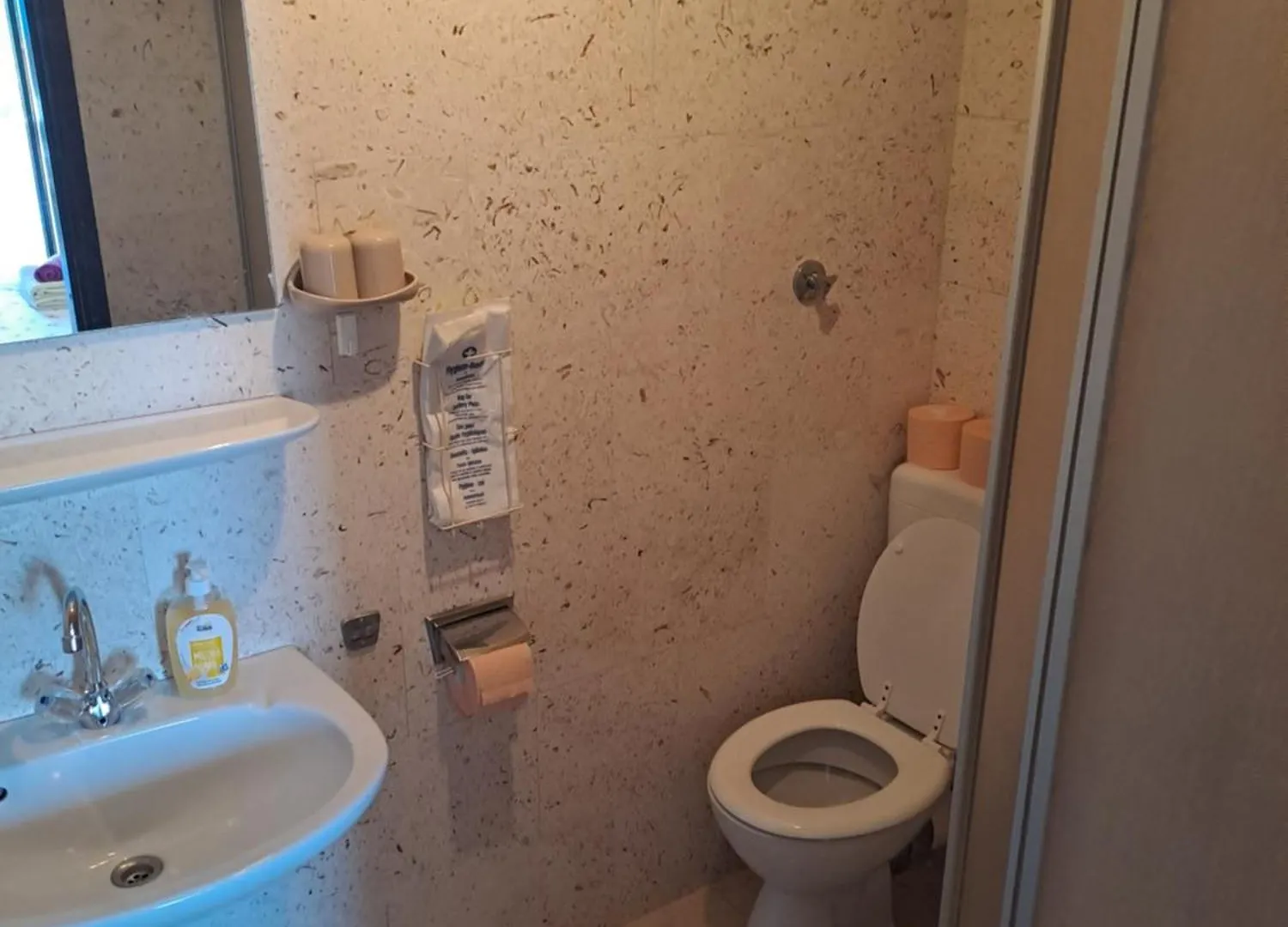 Guest House Romansa Zadar 2*,