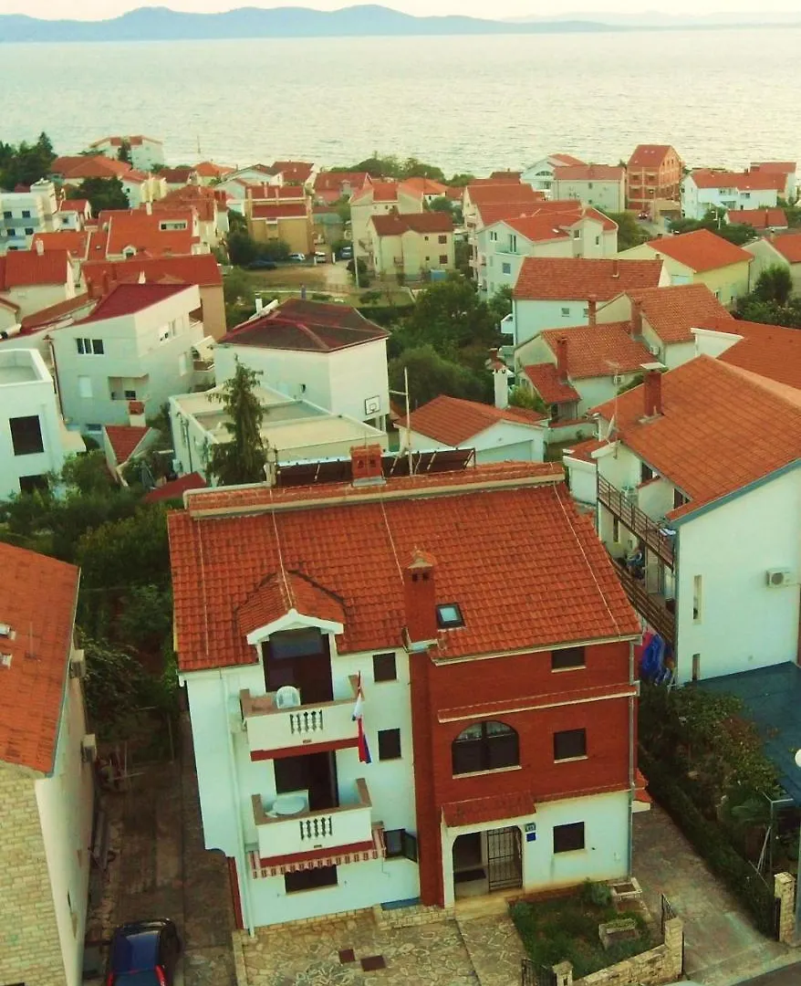 Guest House Romansa Zadar 2*,  Croatia